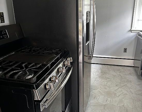 2nd image of 81 Monroe St
