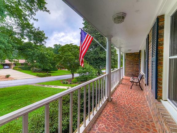 2nd image of 4253 Honeysuckle Dr SE