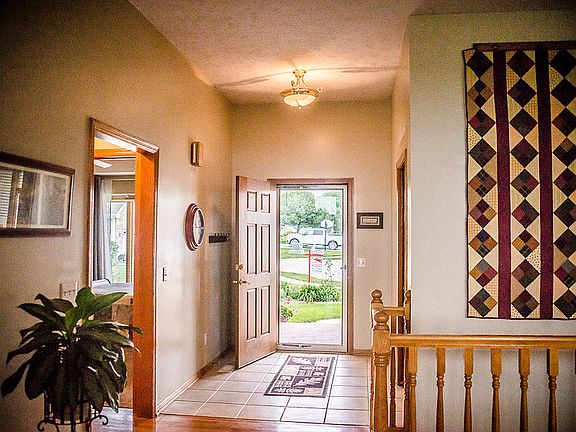4th image of 1418 Gateway Dr