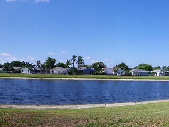 1st image of 5483 Helene Cir