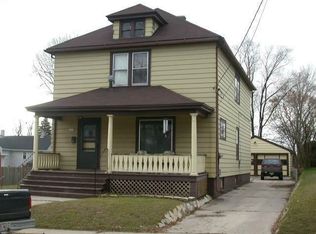 1015 Division St, Manitowoc, WI 54220