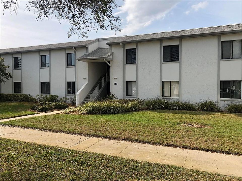 1st image of 122 W Cypress Ct #122