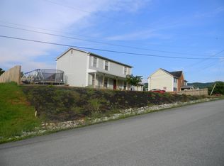131 Emerald Hills Dr, Elizabethton, TN 37643