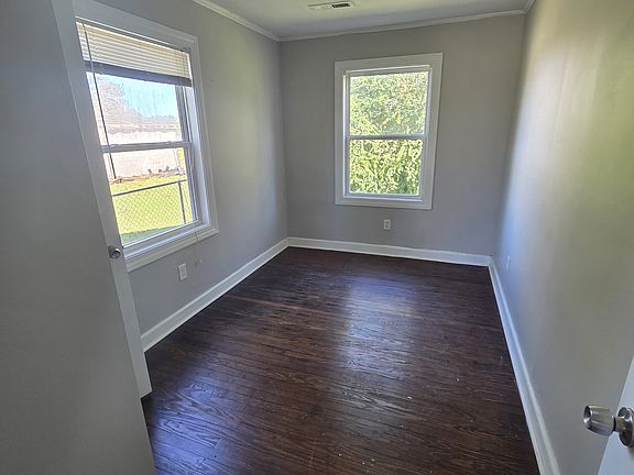 2nd image of 222 N 31st St