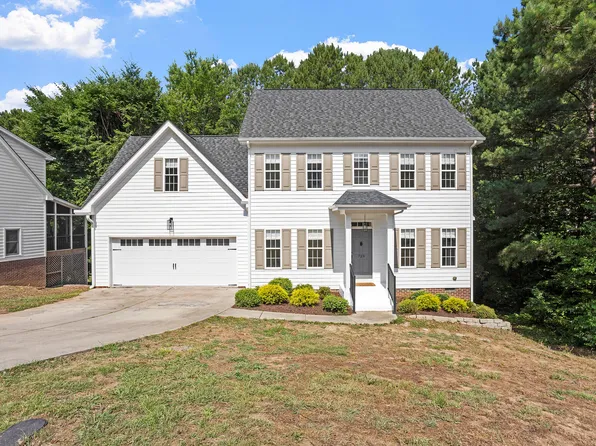 729 Littleleaf Ct, Holly Springs, NC 27540