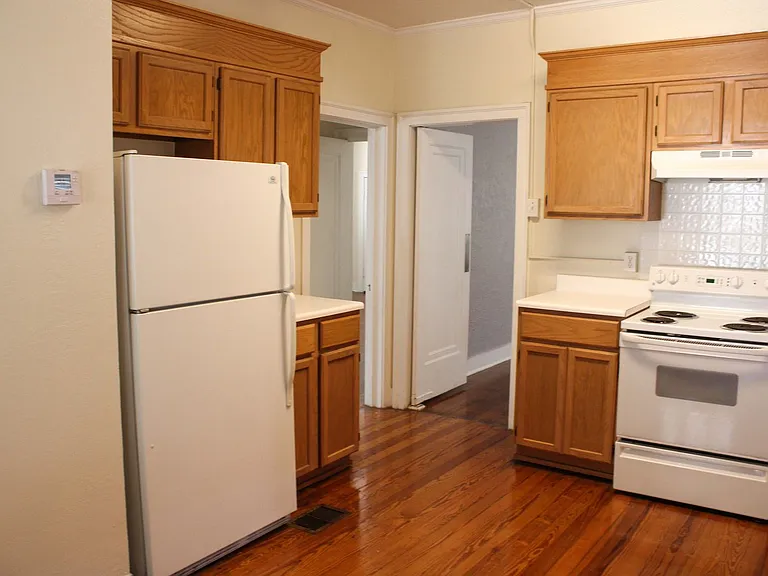 311 E Rosewood Ave #102 — Photo 16