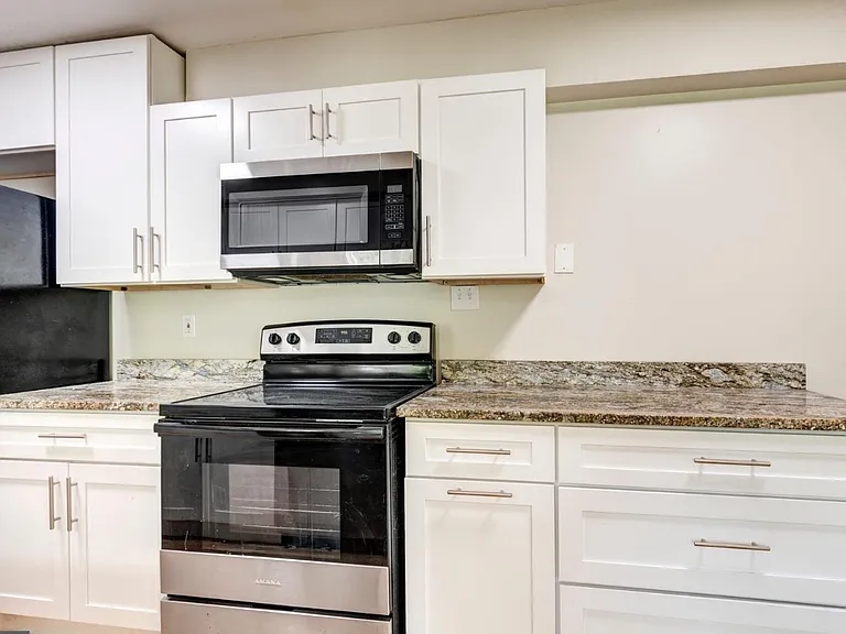 133 Hammershire Rd #C — Photo 10