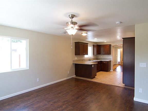 3rd image of 2949 N Jackson Ave