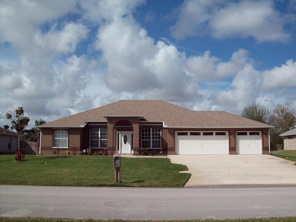 1st image of 1352 Coventry Cir