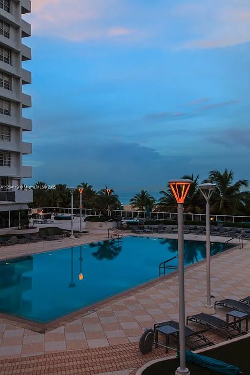 The Decoplage Condo — Photo 2