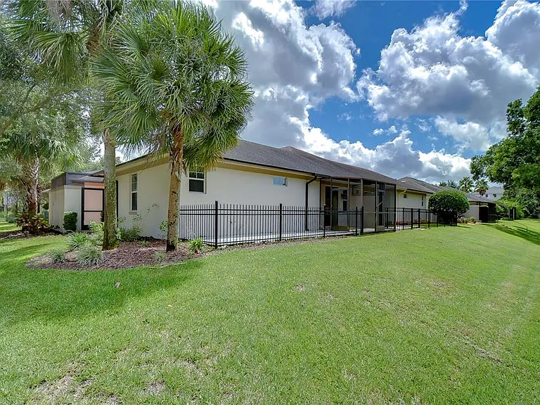6801 Lockington Ct — Photo 4
