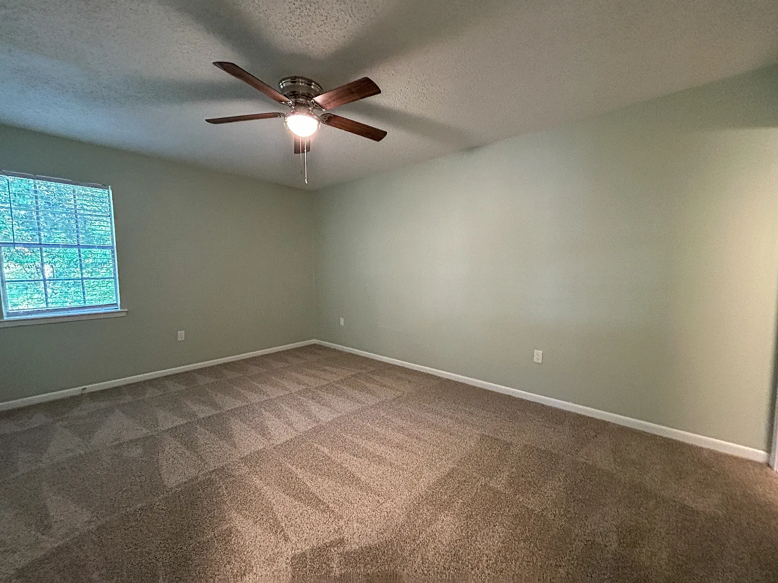 3 bed, 1458 sqft, $1,500 — Photo 4