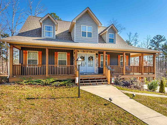 3rd image of 160 Stonebridge Ln NE