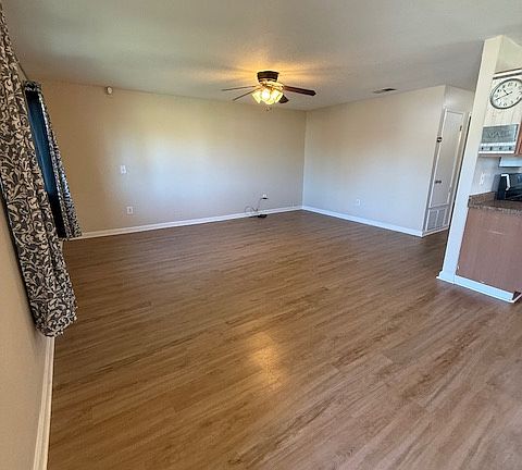 4th image of 1515 4th St