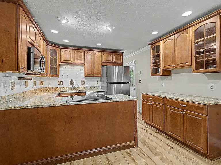 2205 Tampico Trl — Photo 15