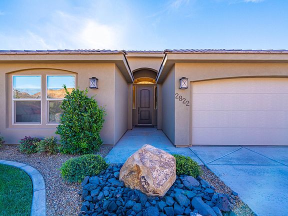 4th image of 2822 E Palm Cove Ave