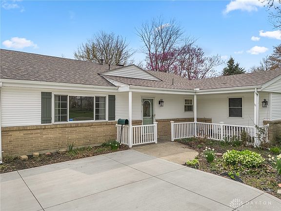 3rd image of 1116 Pepper Hill Dr