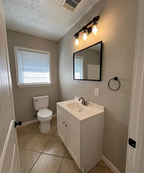 1205 W Wrenway Ave — Photo 14