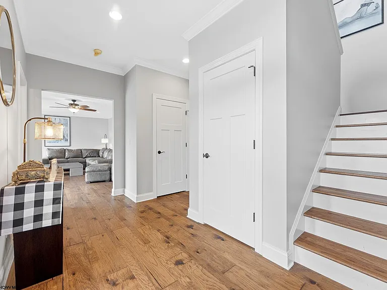 130 Sadie Ln — Photo 2