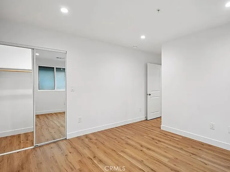 10422 1/2 Graham Ave — Photo 19