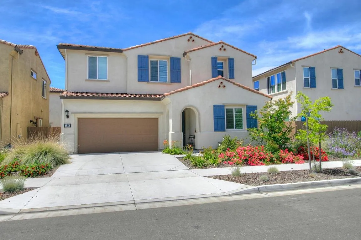 180 Julia Island Cir photo 1