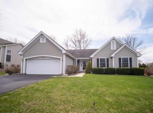 6281 Old Farm Ln, Gurnee, IL 60031