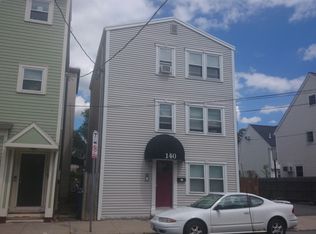 140 W 6th St #2, South Boston, MA 02127