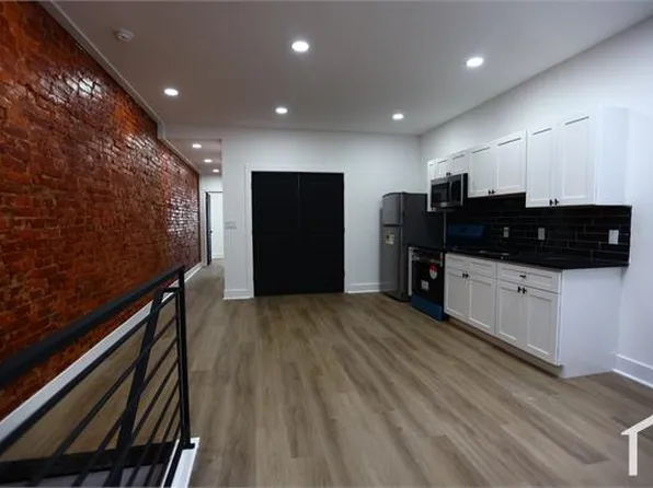 6133 Locust St, Philadelphia, PA 19139