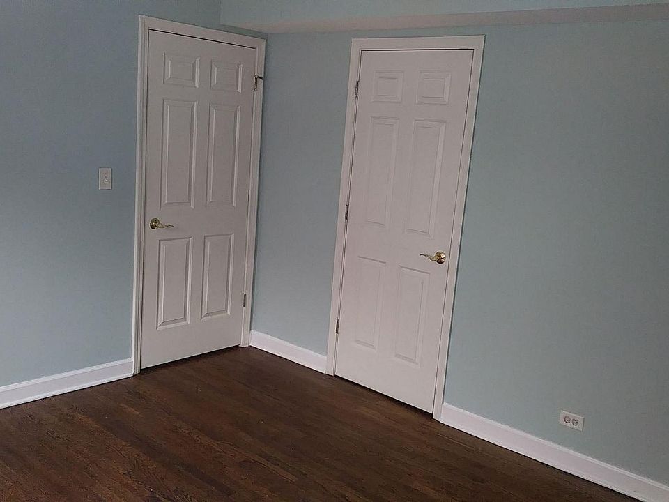 1st image of 7413 N Seeley Ave APT 2E