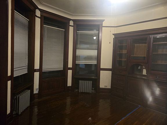 3rd image of 3042 N Ashland Ave APT 1