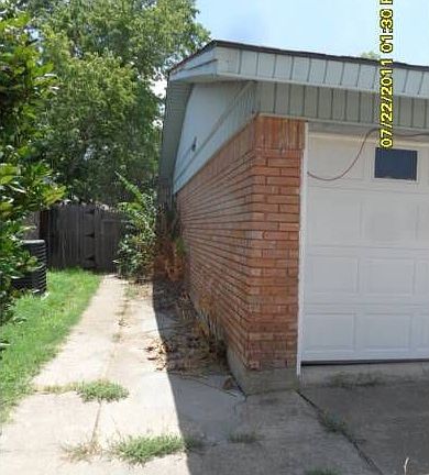 2nd image of 5805 Wedgwood Dr