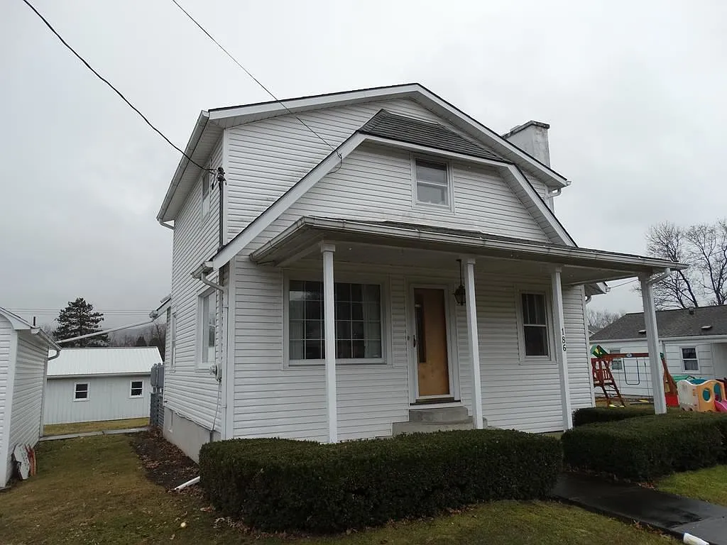 186 N Franklin Street Ext photo 1