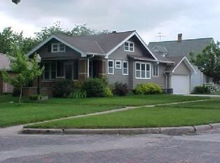 153 N Broadway St, Wahoo, NE 68066