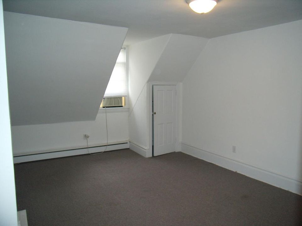 2nd image of 1209 Gilpin Ave APT 4