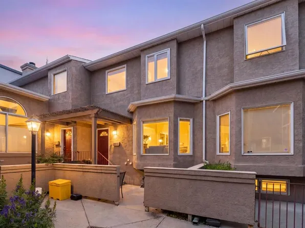 2429 E 28th St SW #3, Calgary, AB T3E 2H7