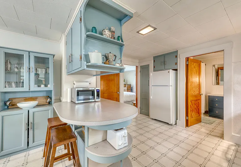 22 Seaview Ave — Photo 8