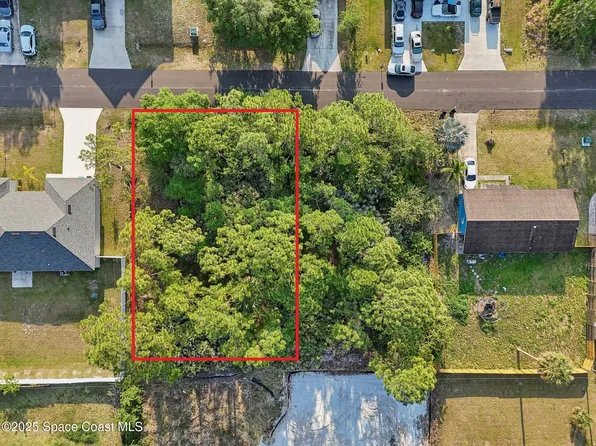 154 Carmelite Ave NW, Palm Bay, FL 32907