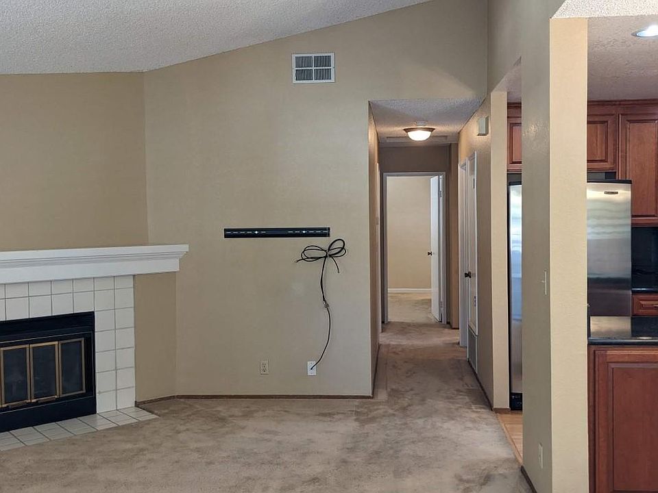 1st image of 4964 Grange Ter