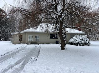 111 Jessie St #113, Ellwood City, PA 16117