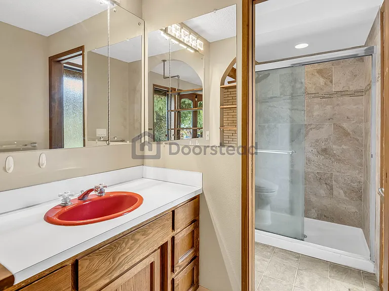 21805 SE 4th St — Photo 30
