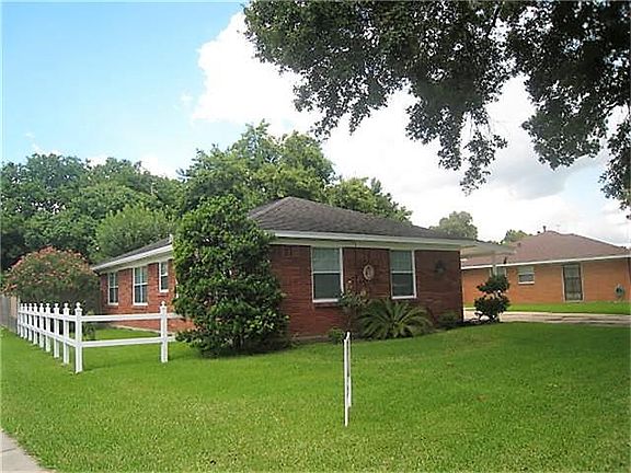 3rd image of 1212 Rebecca Dr