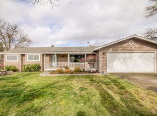 599 N Stoneham Cir, Medford, OR 97504
