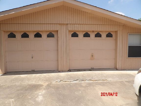 3rd image of 700 Robert Lloyd Dr