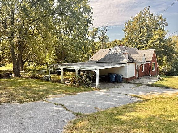 3rd image of 16539 E Courtney Atherton Rd