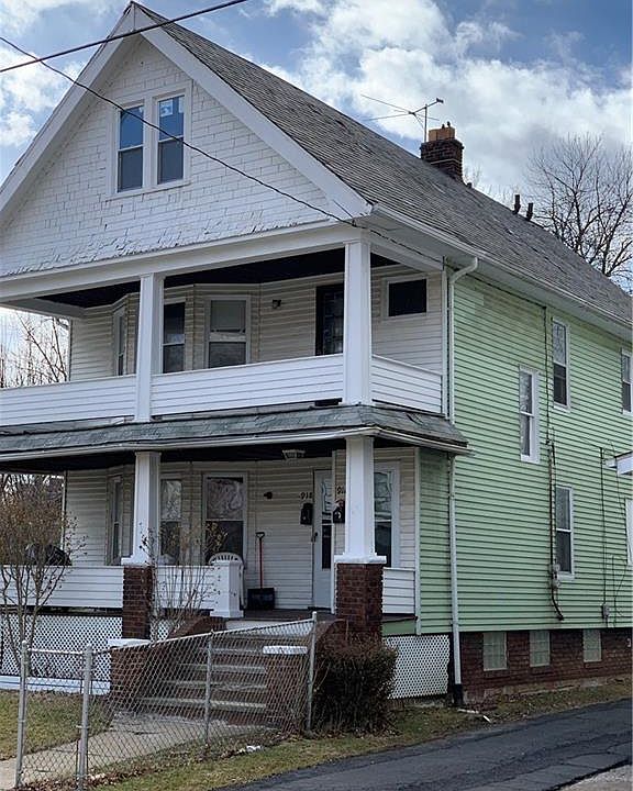 1st image of 918 E 144th St