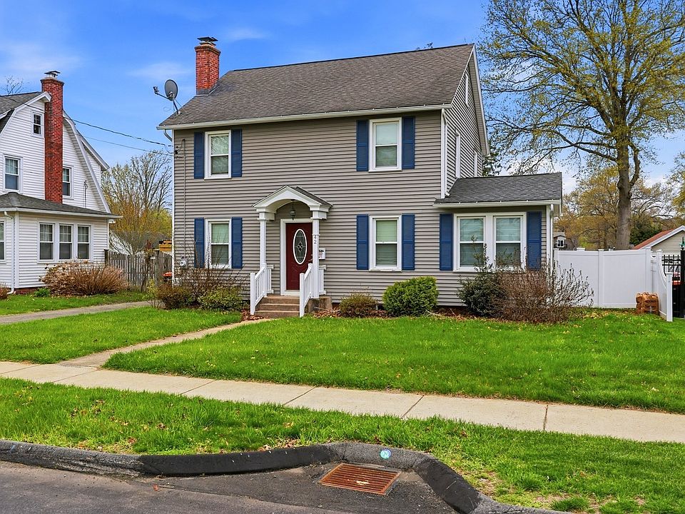 1st image of 42 Reed St