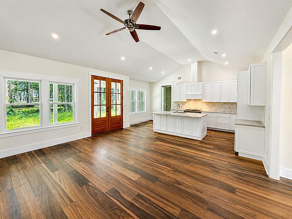 5th image of 115 Wateree Dr