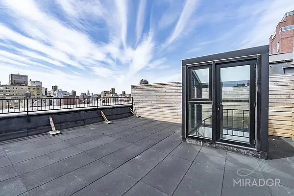 Rented by Mirador Real Estate | media 11