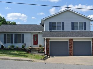 609 Illinois Ave, Nutter Fort, WV 26301