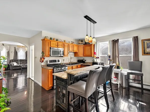 166 Beattie St #2, Fall River, MA 02723